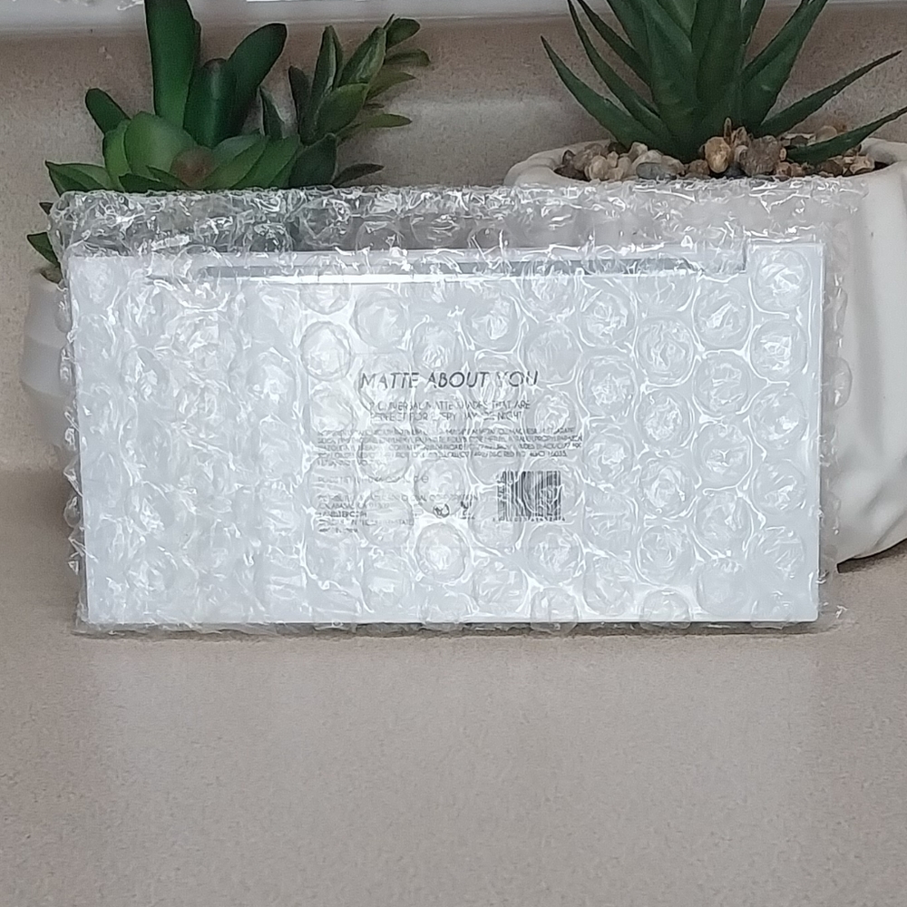 NEW LASH STEP mad about you eyeshadow palette full size retails for $45 - Picture 4 of 5